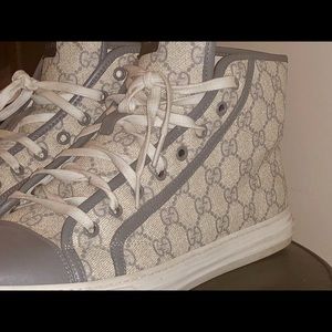 White & Grey Men’s Gucci Classics